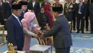 Hari Ini Presiden Prabowo Subianto Anugerahi Soeharto sebagai Pahlawan Nasional