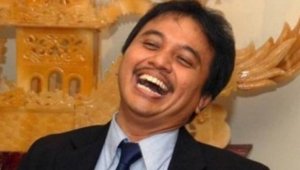 Ditetapkan Tersangka Kasus Fitnah Ijazah Palsu Jokowi, Roy Suryo Sindir Aparat dengan Kasus Terpidana Silfester Matutina