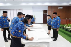 Bupati Minahasa Robby Dondokambey Instruksikan Percepat Tindak Lanjut Audit BPK