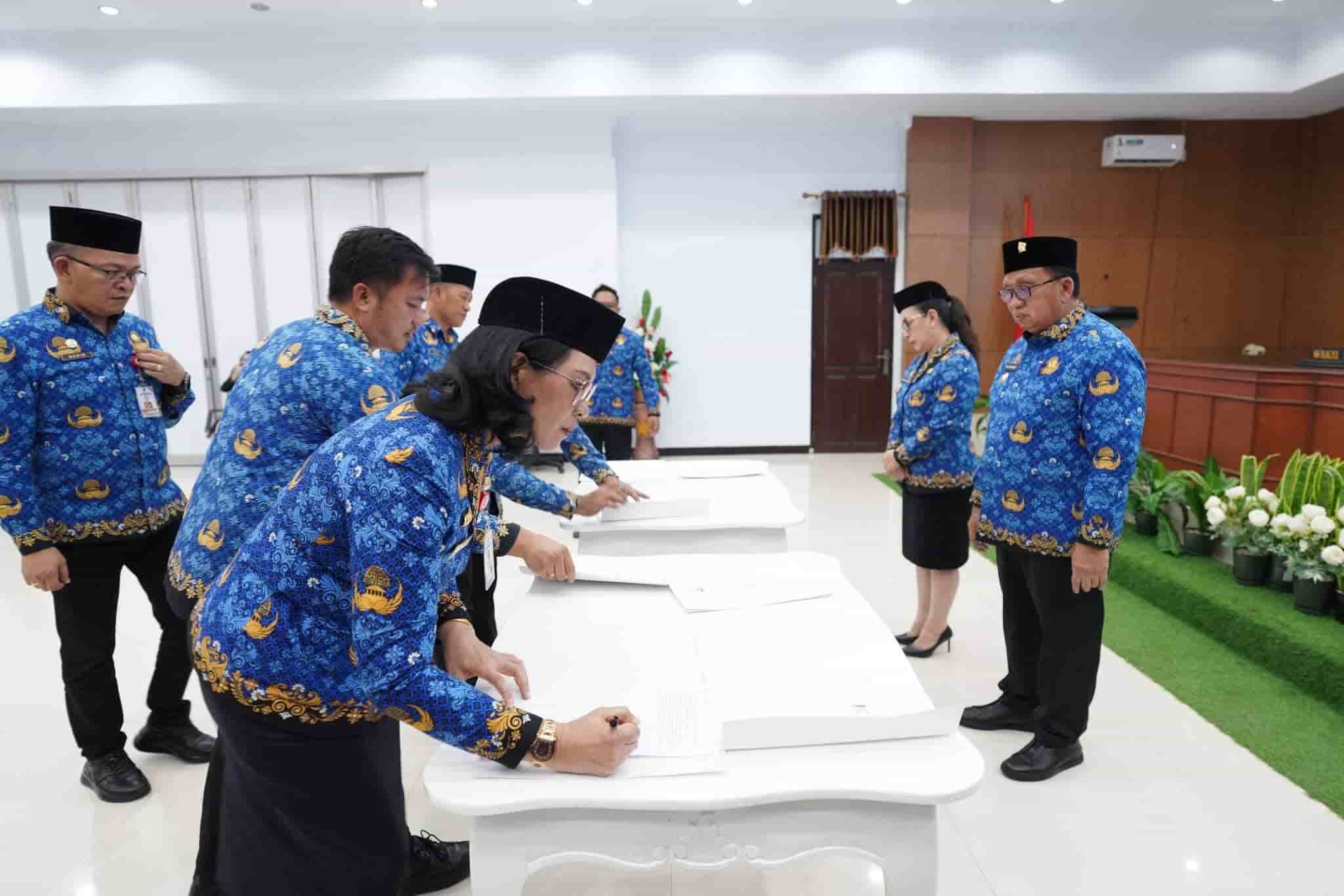 Bupati Minahasa Robby Dondokambey Instruksikan Percepat Tindak Lanjut Audit BPK