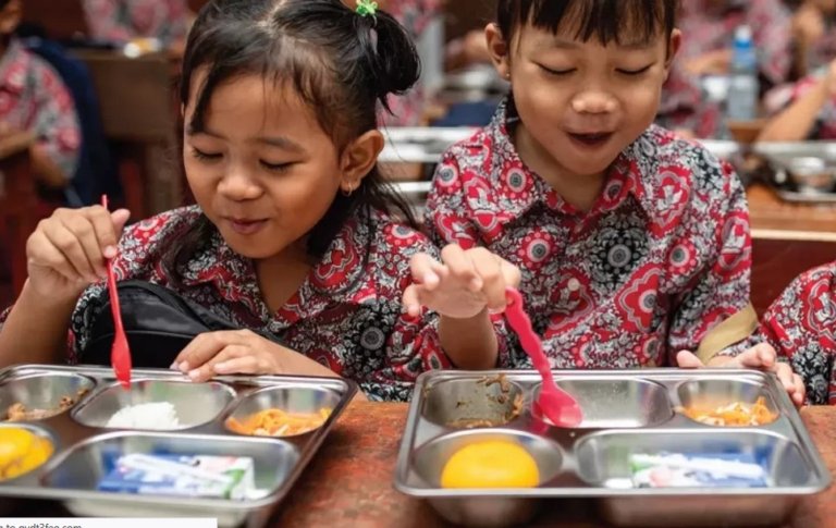 Anggaran Makan Bergizi Gratis Tahun Depan Turun Jadi Rp 174 Triliun, Banggar DPR: Tergantung Ketuk Palu!
