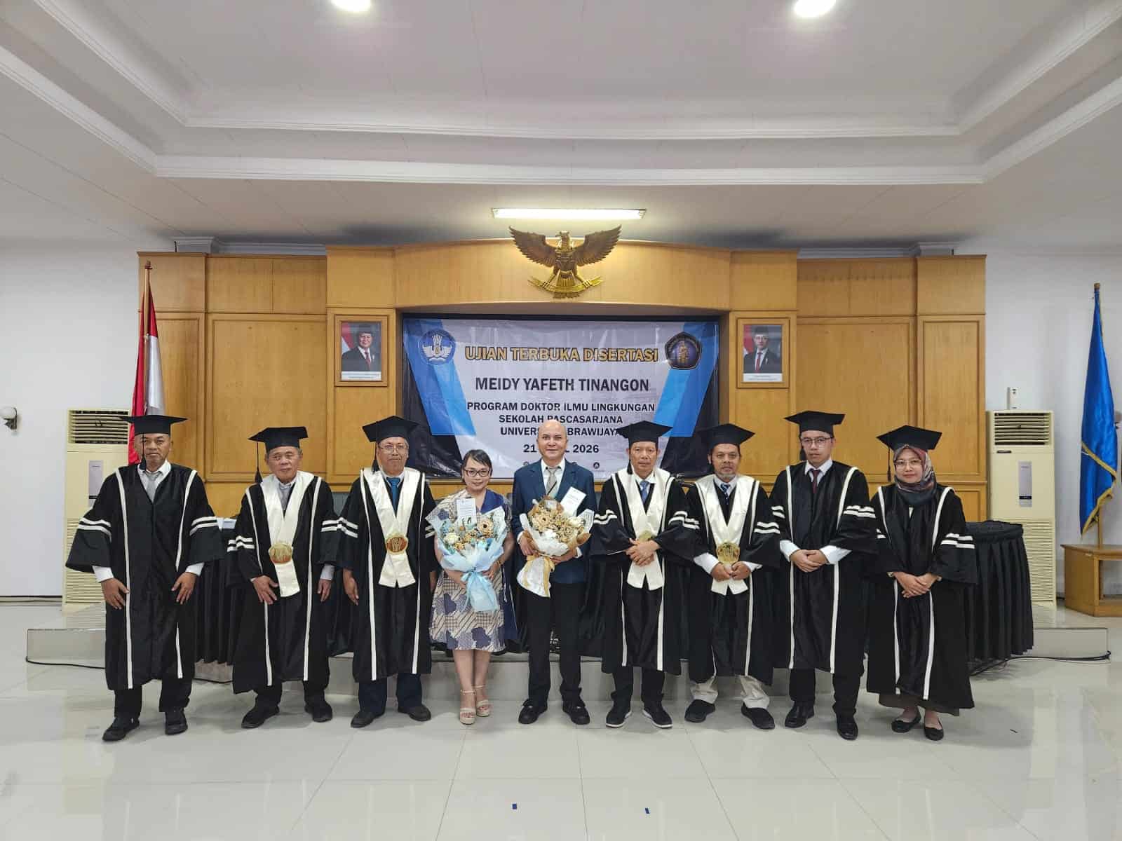 Meidy Tinangon Raih Gelar Doktor Lewat Kajian Pengelolaan Danau Tondano