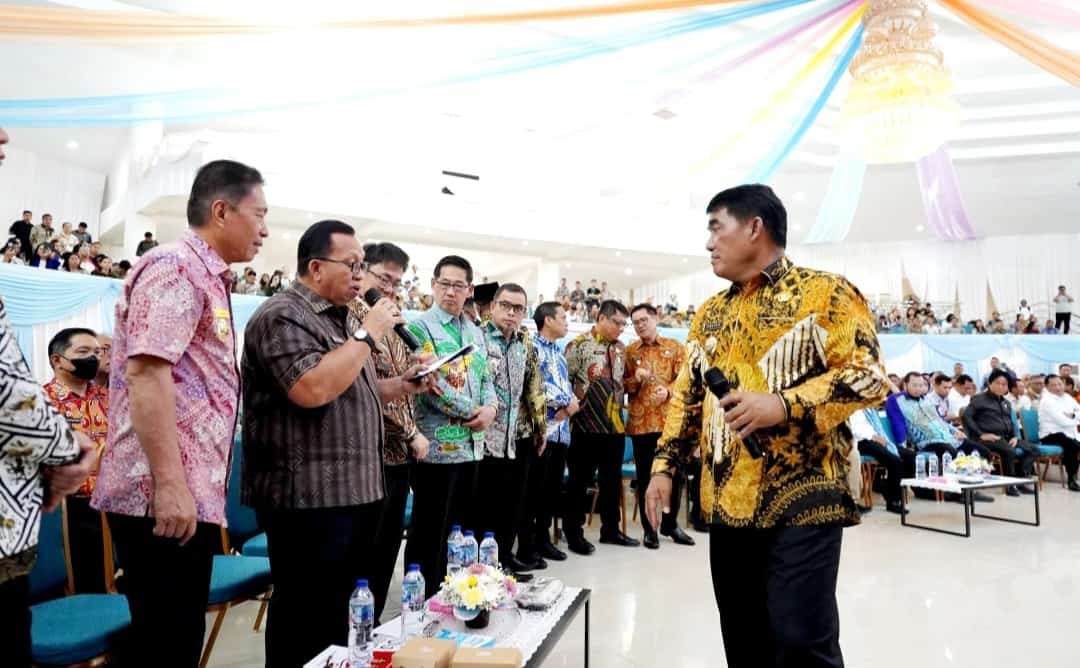 Bupati Robby Dondokambey: Keselarasan Program Kunci Optimalisasi Anggaran di Minahasa