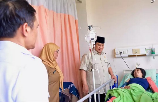 Kunjungi Korban Tabrakan Kereta di RSUD Kota Bekasi, Presiden Prabowo Sampaikan Bela Sungkawa Korban Tewas Capai 14 Orang