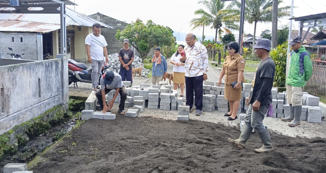 Membangun Jalan dari Meja Musyawarah: Wujud Desa Passo Menata Infrastruktur Lewat Padat Karya