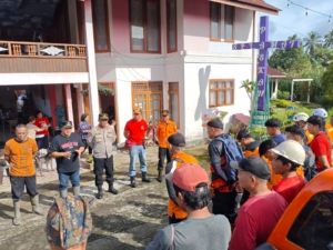 Tim Gabungan Gelar Apel Pencarian Warga Hilang di Kayuuwi