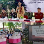 Sapa Siswa SMPN 2 Tondano, Sekda Lynda Watania Kupas Filosofi Mapalus dan Pancasila
