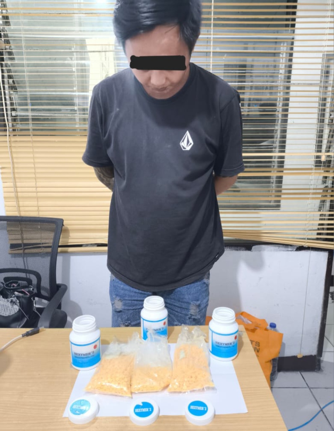 Polres Minahasa Sita 2.300 Obat Terlarang, Satres Narkoba Tangkap Pengedar di Tondano