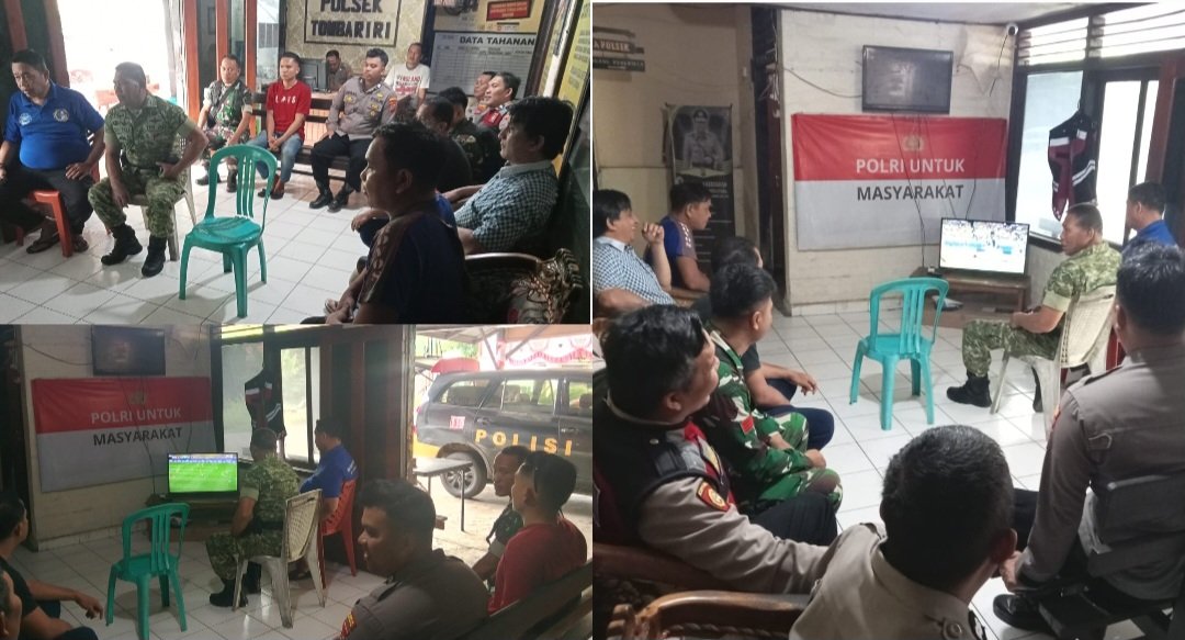 Pererat Kebersamaan, Koramil dan Polsek Tombariri Gelar Nonton Bareng bersama Warga
