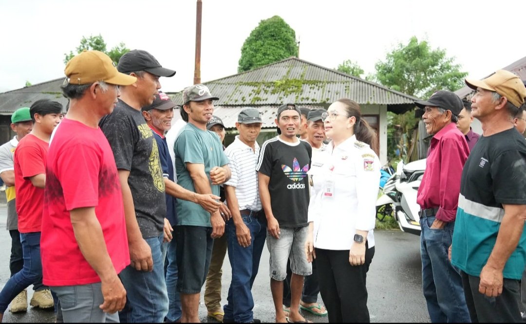 Wabup Minahasa Vanda Sarundajang: Pilhut Usai, Warga Harus Melebur Kembali Bangun Desa