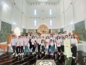 Umat Santa Theresia Passo Sukses Gelar Penutupan Rosario