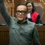 Mantan Wakil Menteri Ketenagakerjaan, Immanuel Ebenezer Gerungan alias Noel Divonis 4,5 Tahun Penjara