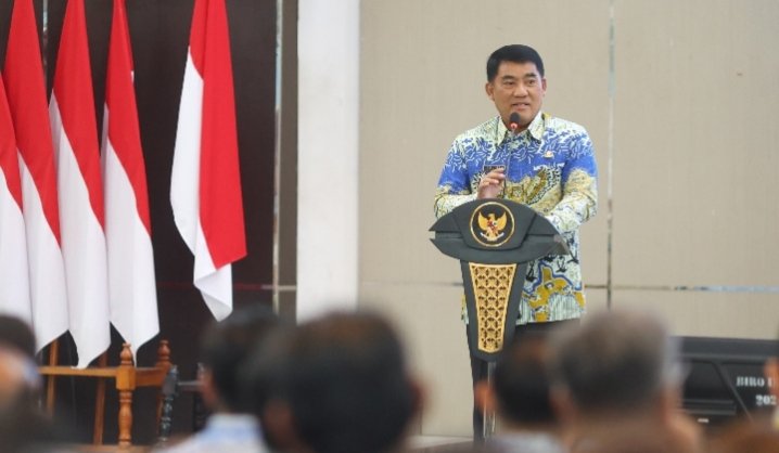 Hadapi Efisiensi Anggaran 2026, Gubernur Yulius Instruksikan ASN ‘Turun Lapangan’ Optimalkan Aset