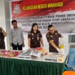 Komitmen Penegakan Hukum yang Transparan, Kejari Minahasa Musnahkan Barang Bukti Narkotika hingga Sajam