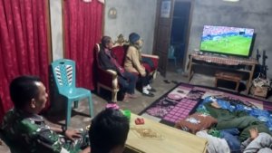 Drama 10 Gol Warnai Perebutan Juara Ketiga, Nobar Koramil Remboken Pererat Kemanunggalan TNI-Masyarakat