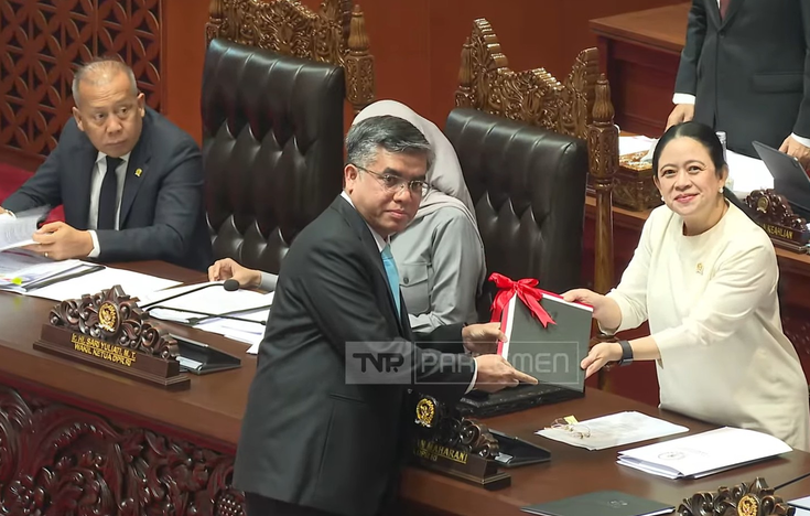 Tok! DPR Sahkan RUU Ketenagakerjaan Menjadi Undang-Undang, Ingat Penahanan Ijazah Dilarang Total